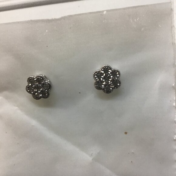 Diamond Effy Flower New Earrings - Picture 1 of 3